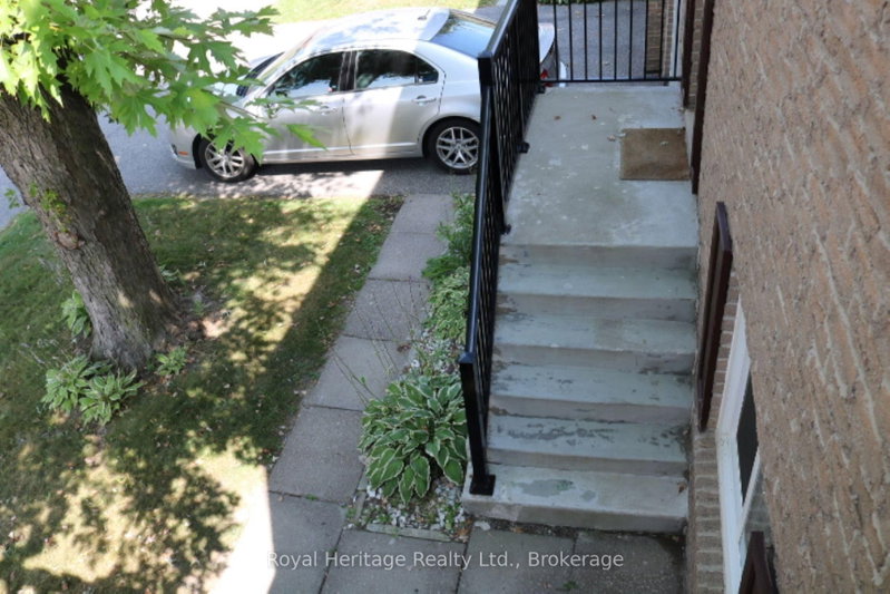 89 - 320 Blackthorn Street