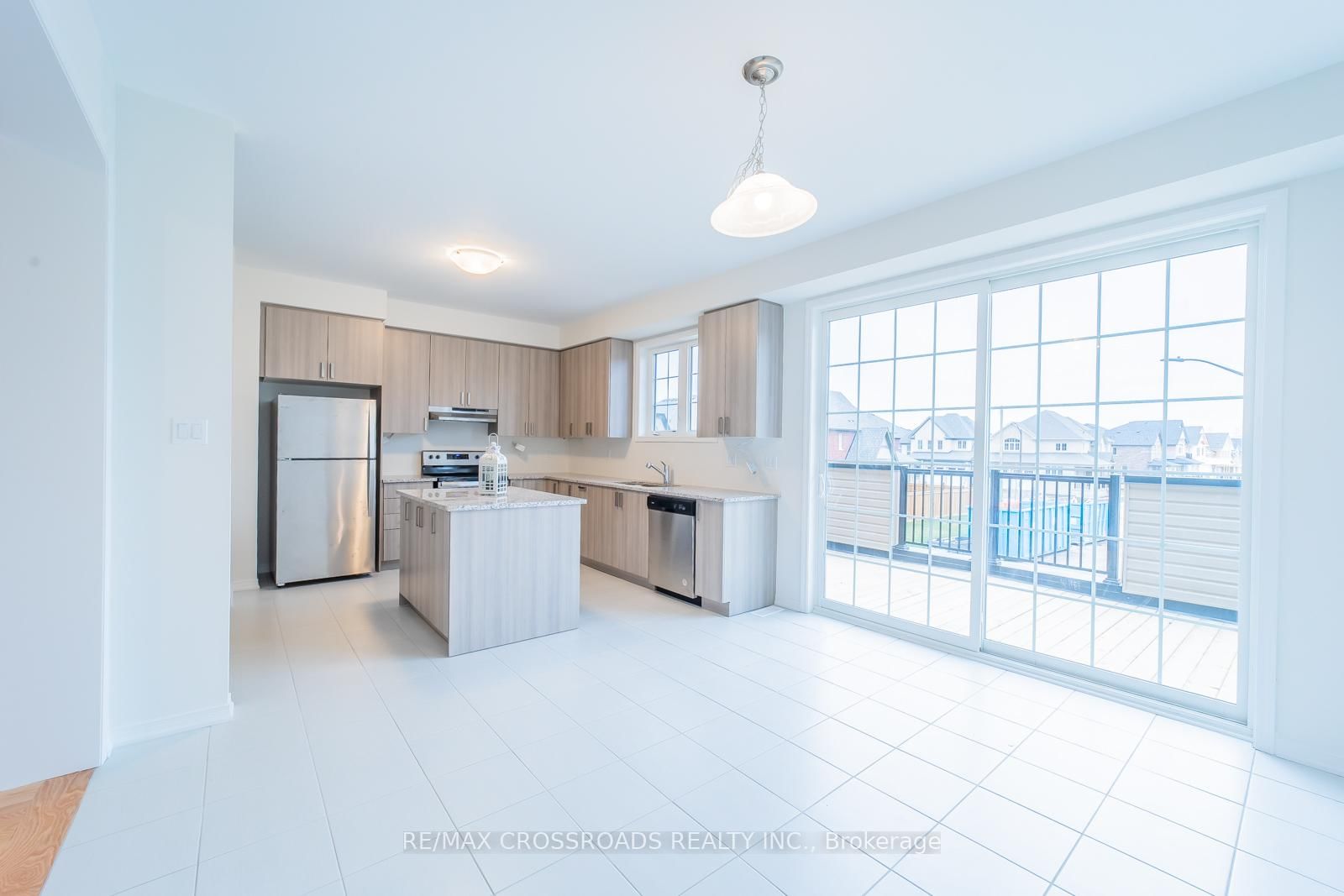 332 Coronation Road • Whitby, ON photo 10
