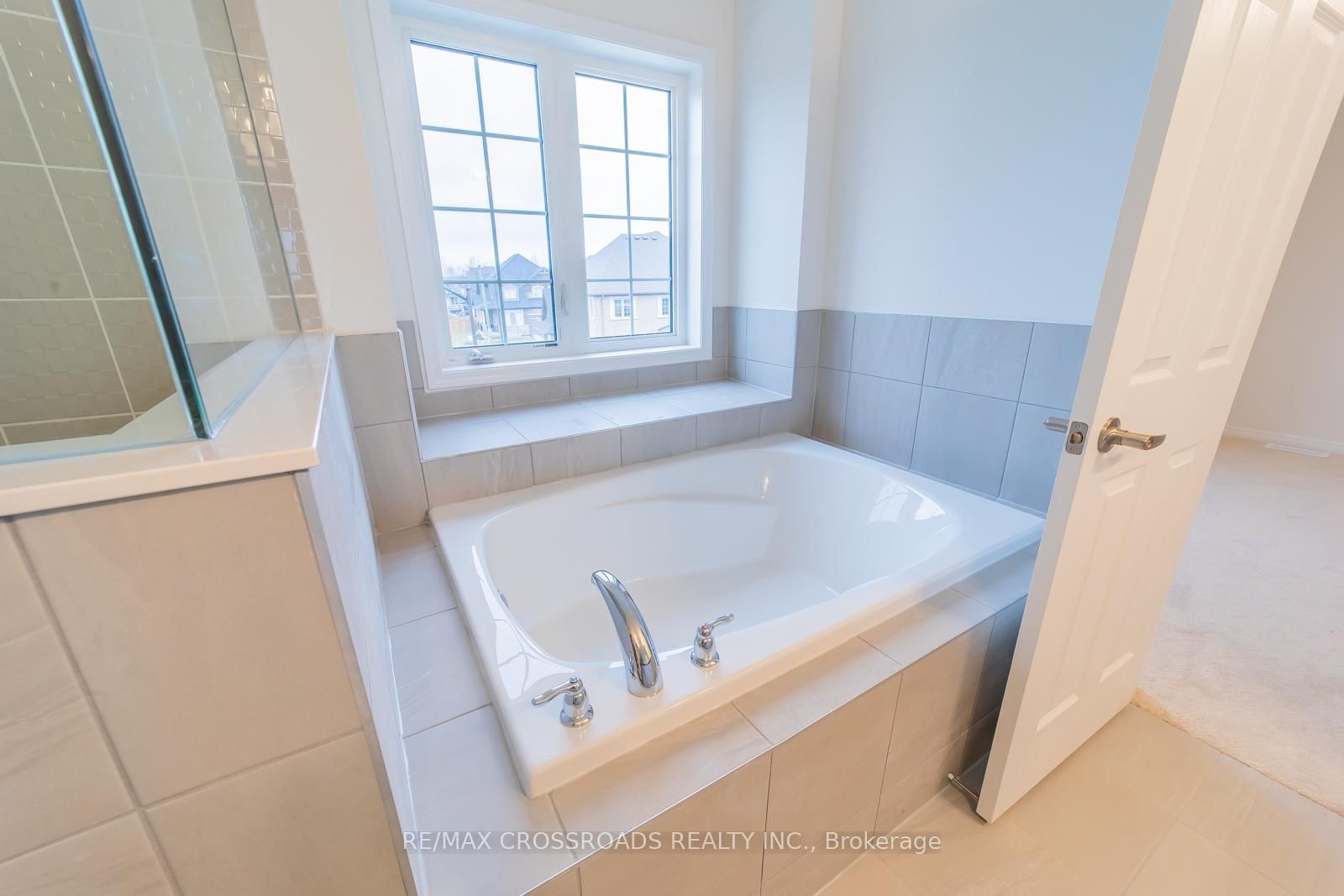 332 Coronation Road • Whitby, ON photo 21