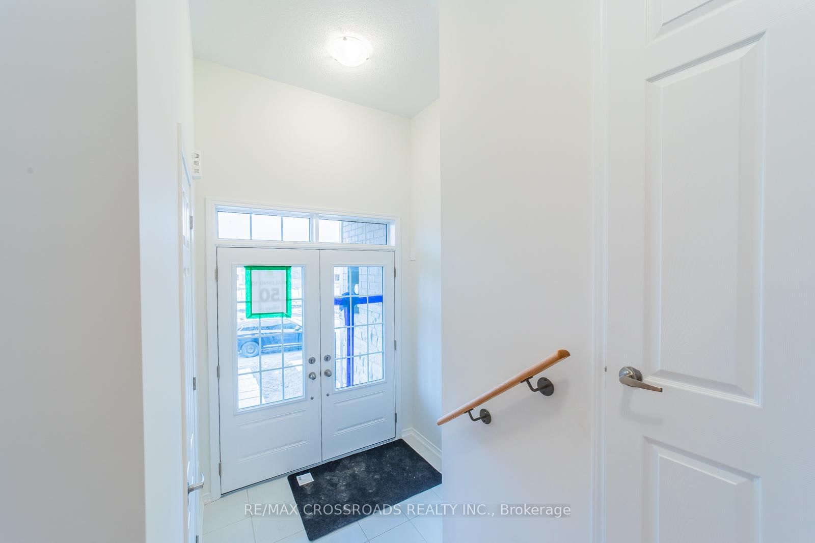 332 Coronation Road • Whitby, ON photo 5