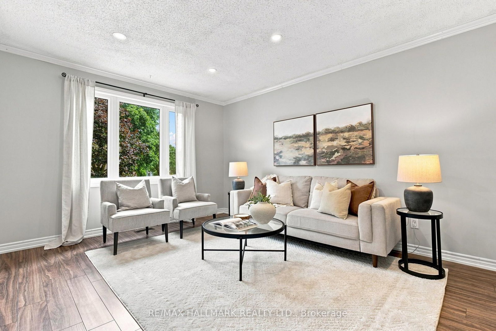 35 Downham Drive • Clarington, ON photo 4