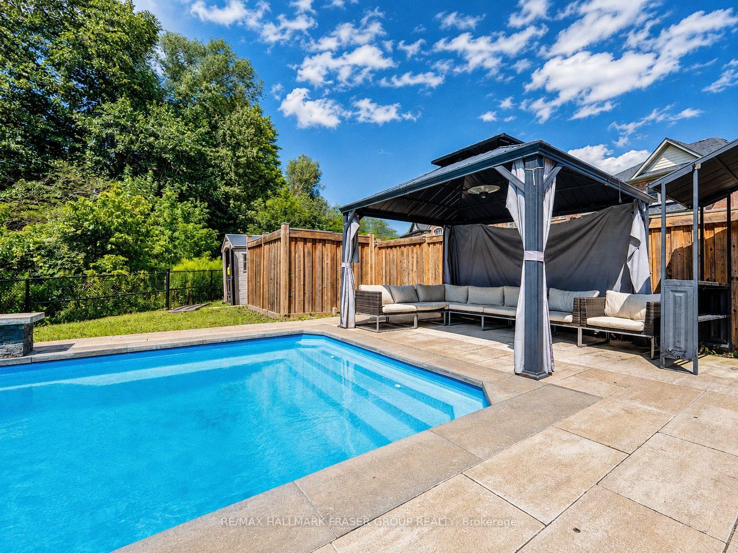 14 Micklefield Avenue • Whitby, ON photo 6