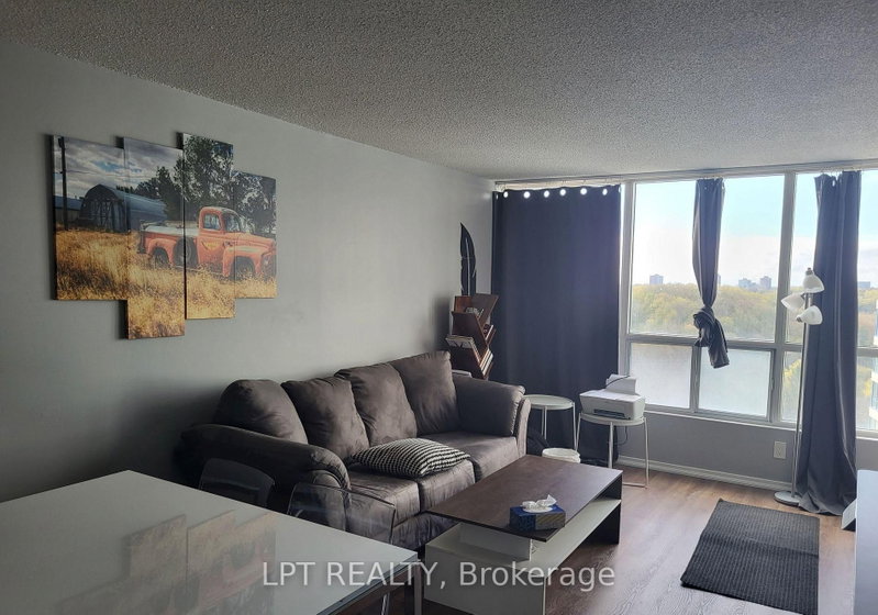 1421 - 3050 Ellesmere Road