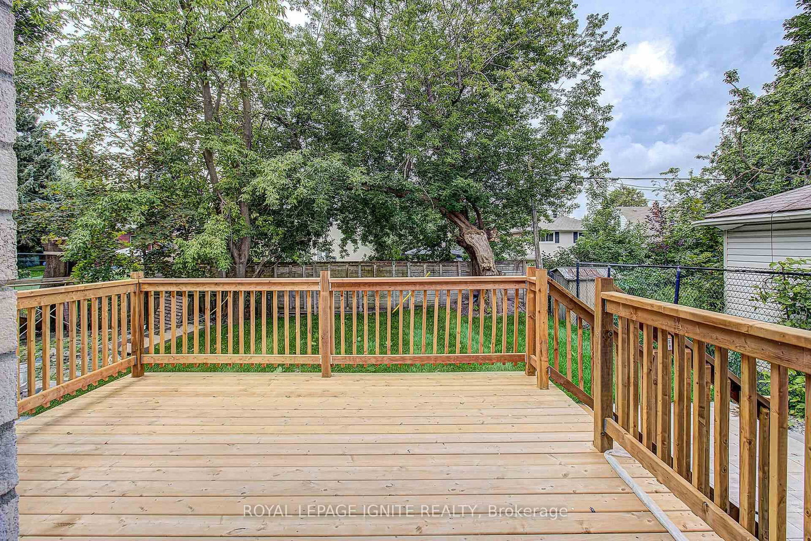 6 McCowan Road • Toronto, ON photo 12