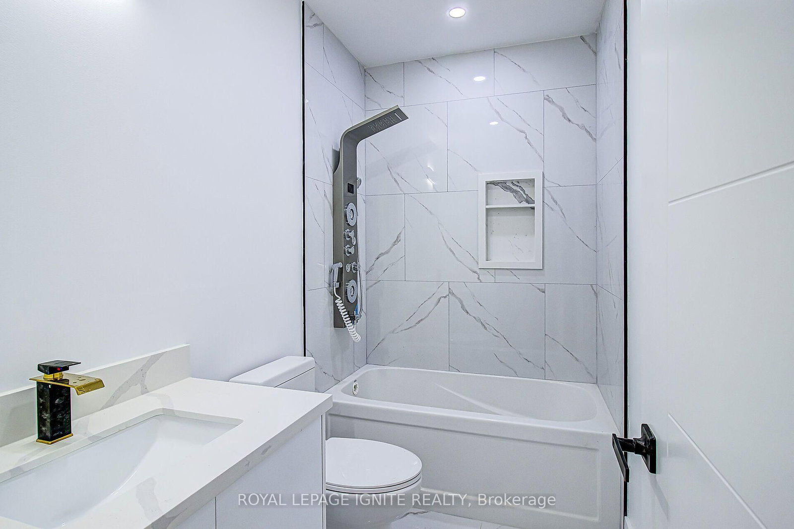 6 McCowan Road • Toronto, ON photo 44