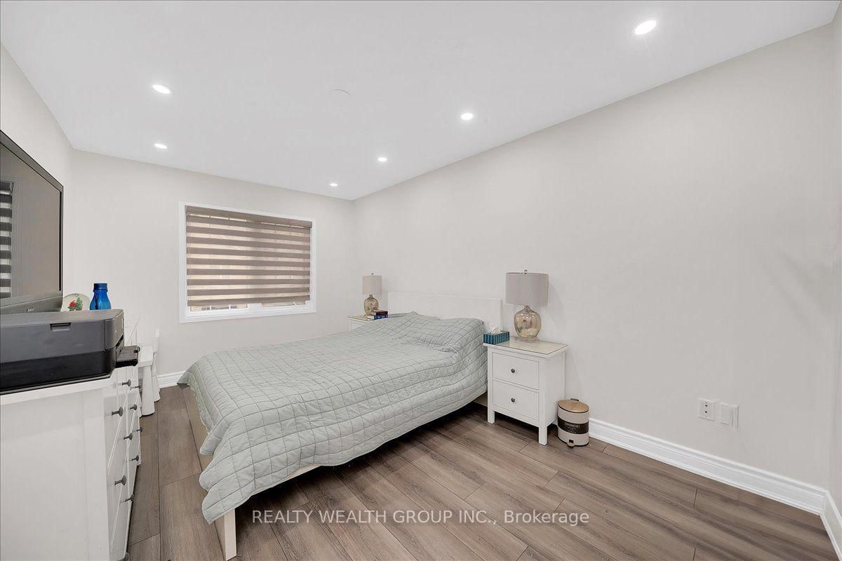 40 Clowes Street • Ajax, ON photo 12