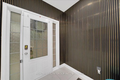 40 Clowes Street • Ajax, ON photo 3