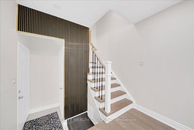 40 Clowes Street • Ajax, ON photo 5