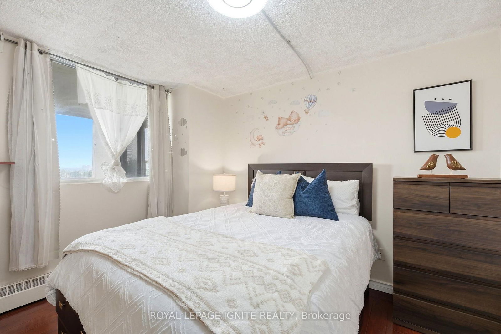3380 Eglinton Avenue • #903 • Toronto, ON photo 17