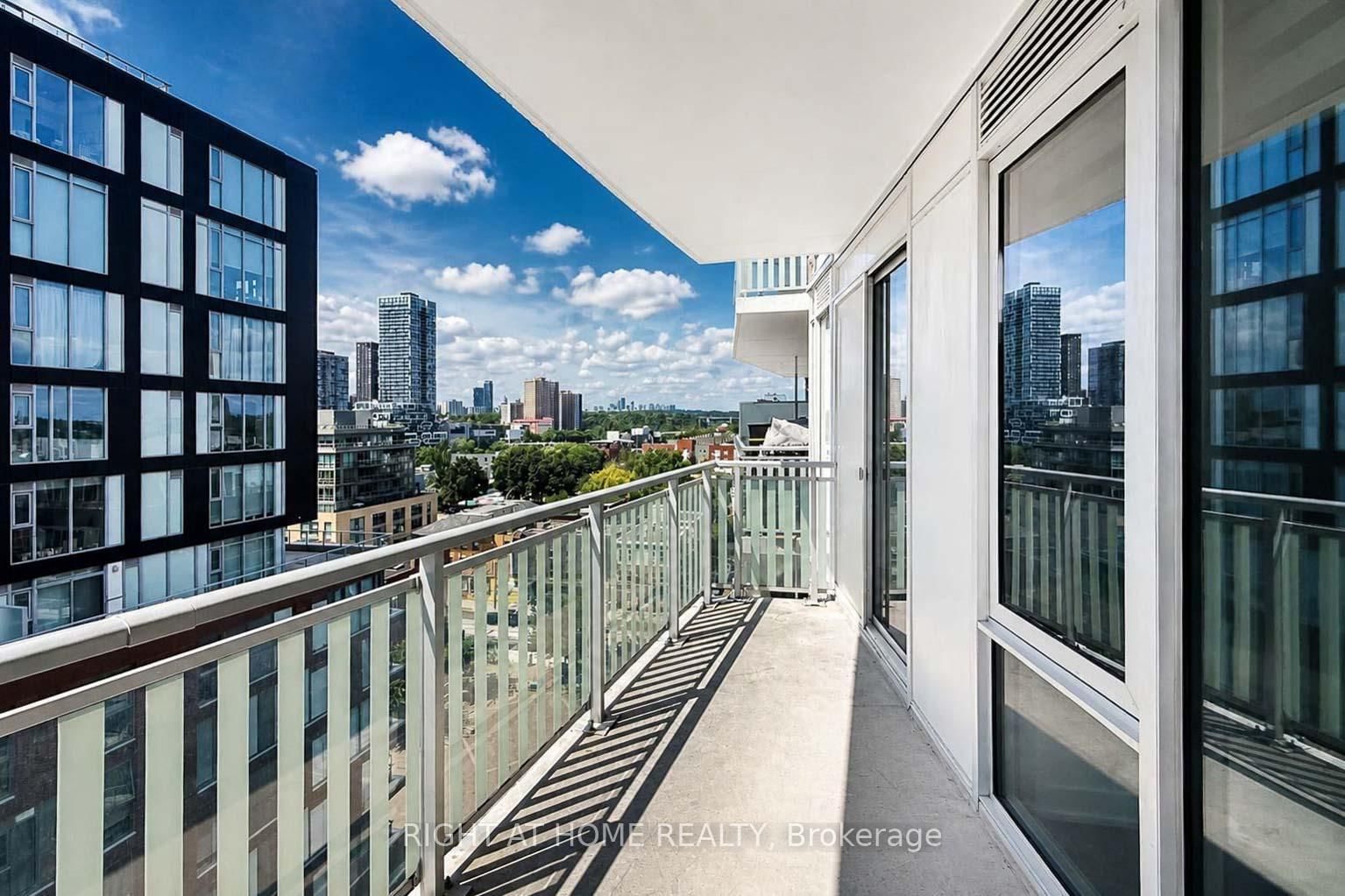 45 BASEBALL Place • #903 • Toronto, ON photo 22