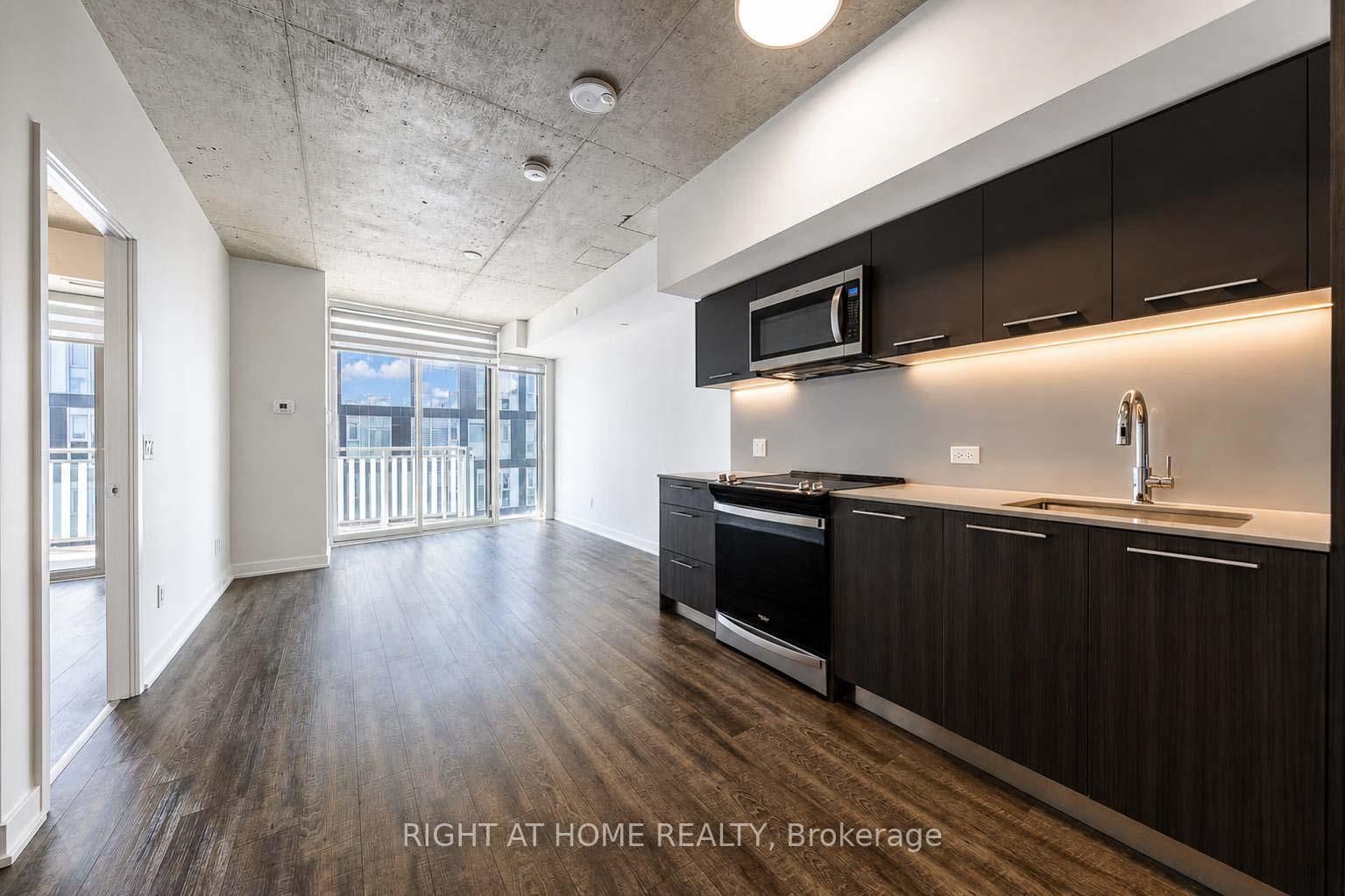 45 BASEBALL Place • #903 • Toronto, ON photo 8