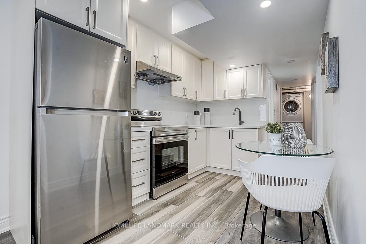 609 Mortimer Avenue • Toronto, ON photo 34