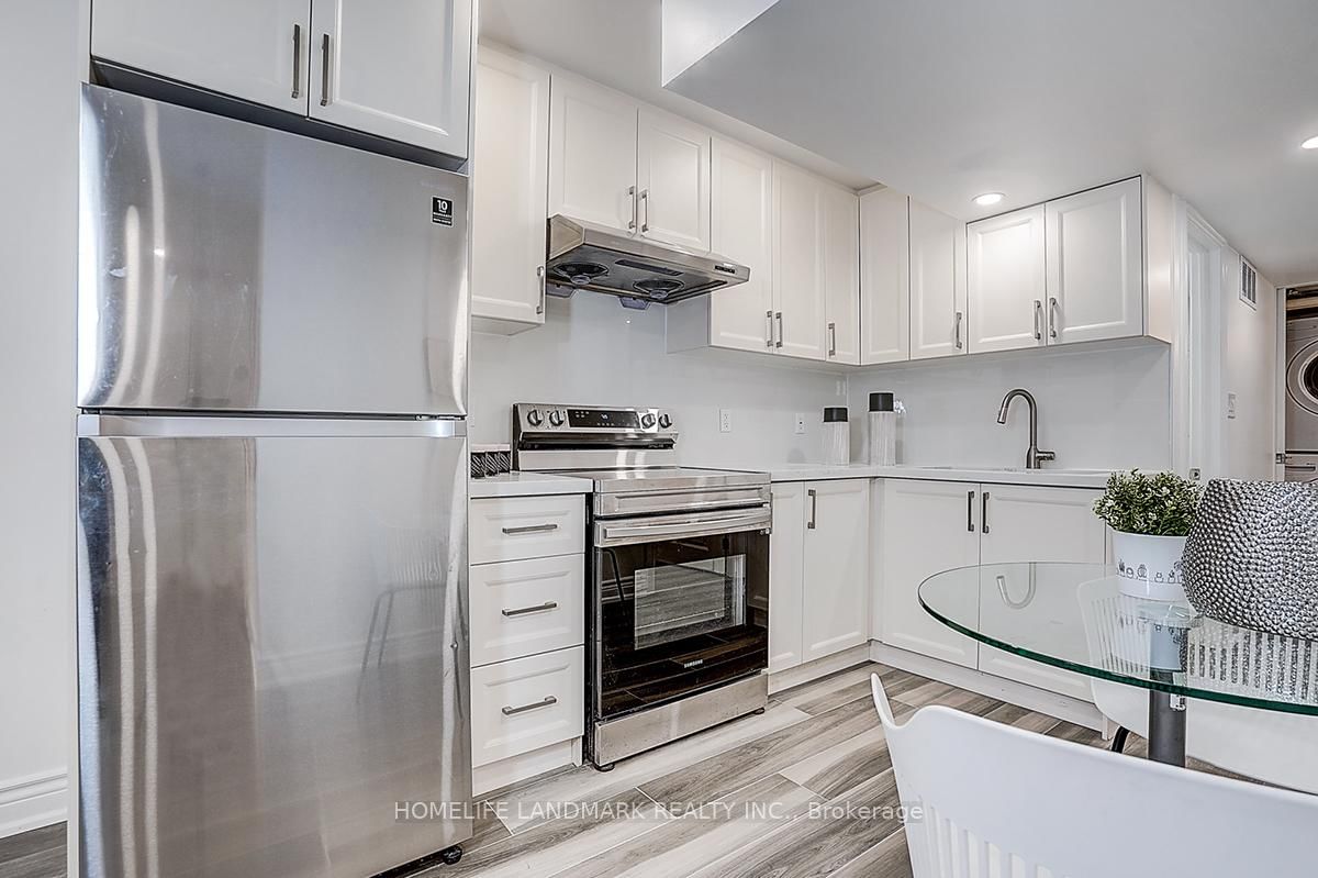 609 Mortimer Avenue • Toronto, ON photo 36