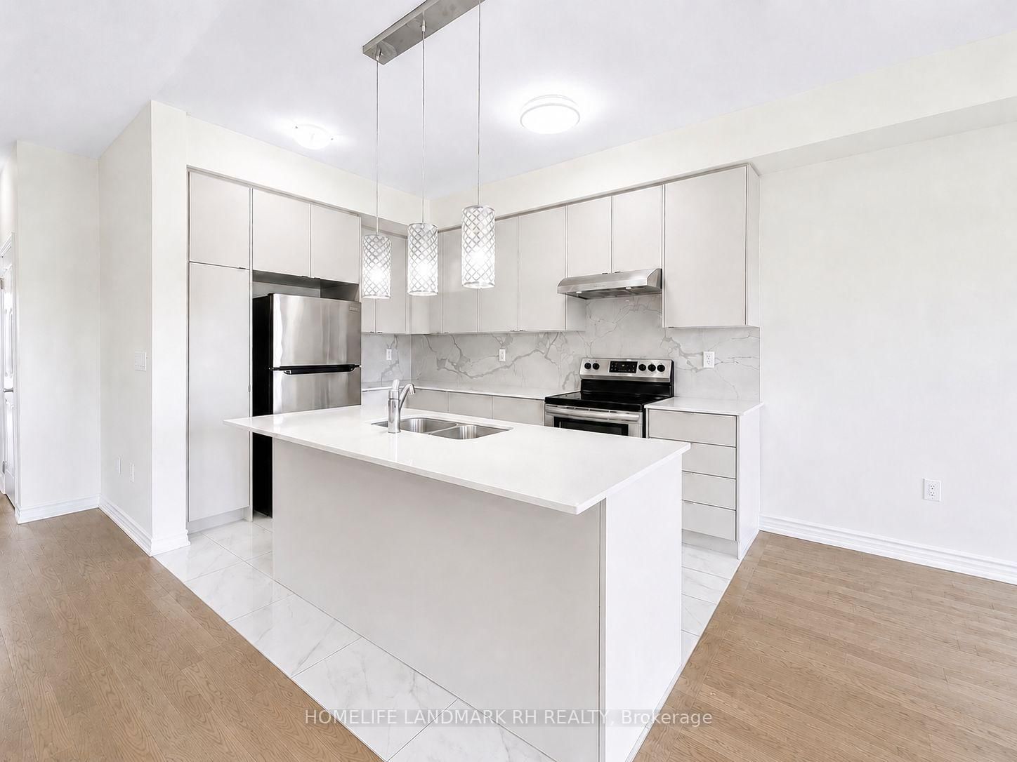 30 Floodgate Road • Whitby, ON photo 8