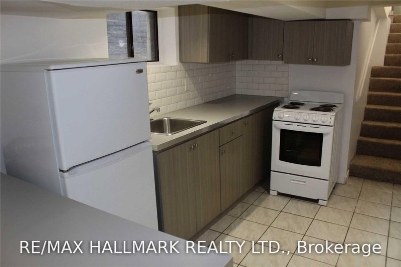 Bsmt - 48 Strathcona Avenue