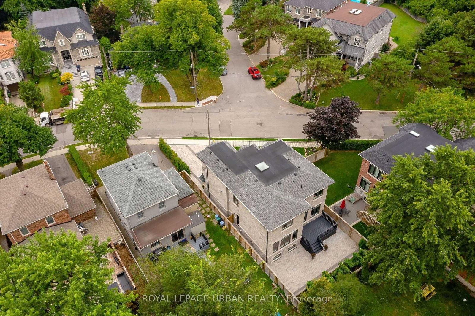 70 Parkview Hill Crescent • Toronto, ON photo 39