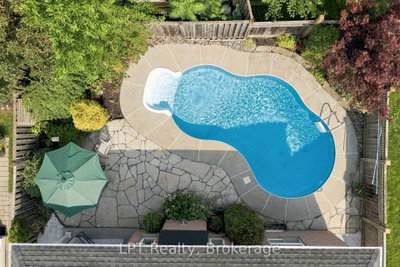 87 Darius Harns Drive