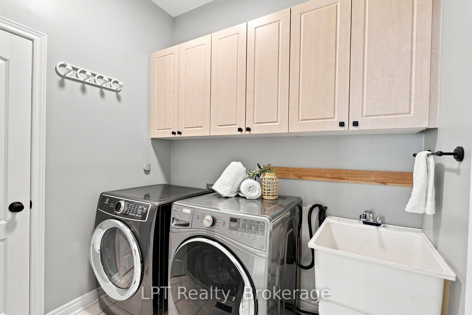 87 Darius Harns Drive • Whitby, ON photo 22