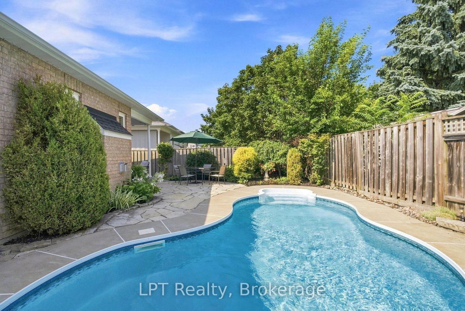 87 Darius Harns Drive • Whitby, ON photo 43