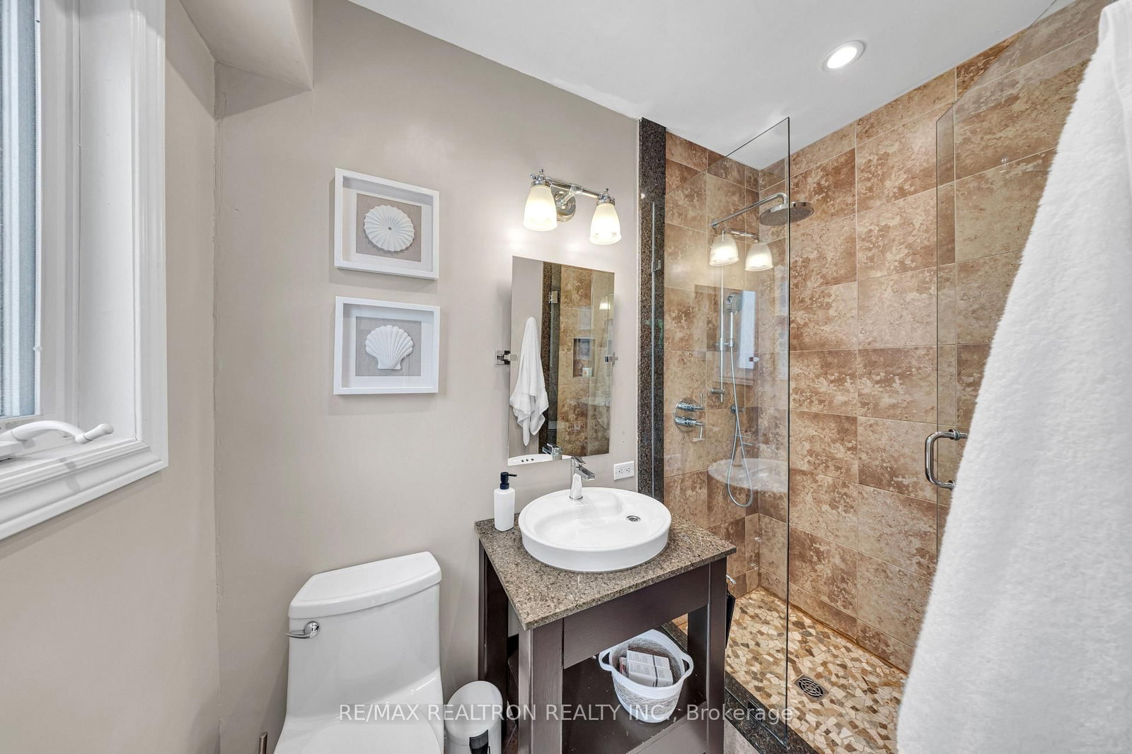 60 Dorset Road • Toronto, ON photo 13