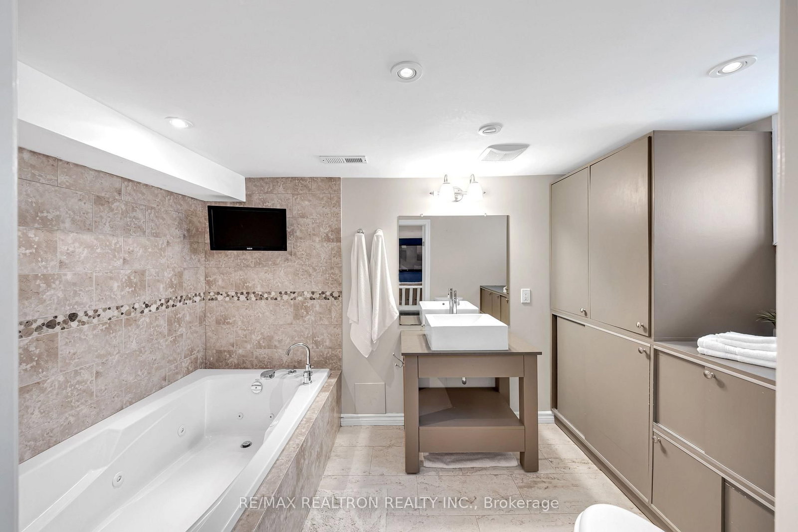 60 Dorset Road • Toronto, ON photo 24