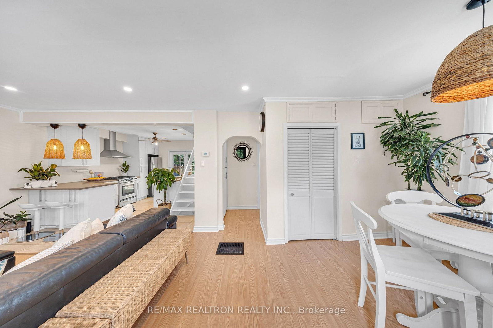 60 Dorset Road • Toronto, ON photo 3
