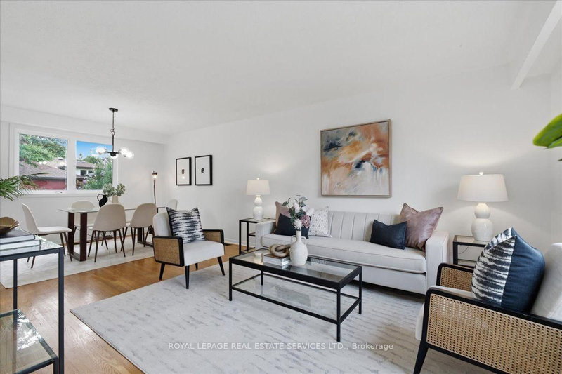 17 Rosegrove Place