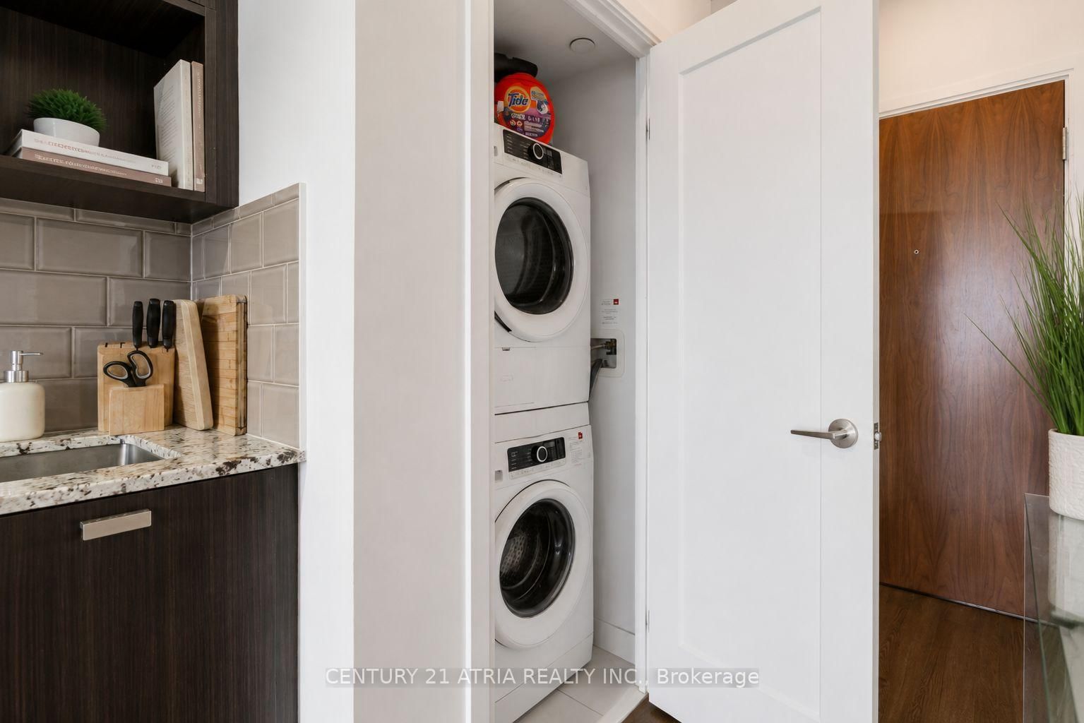 275 Village Green Square • #2919 • Toronto, ON photo 11