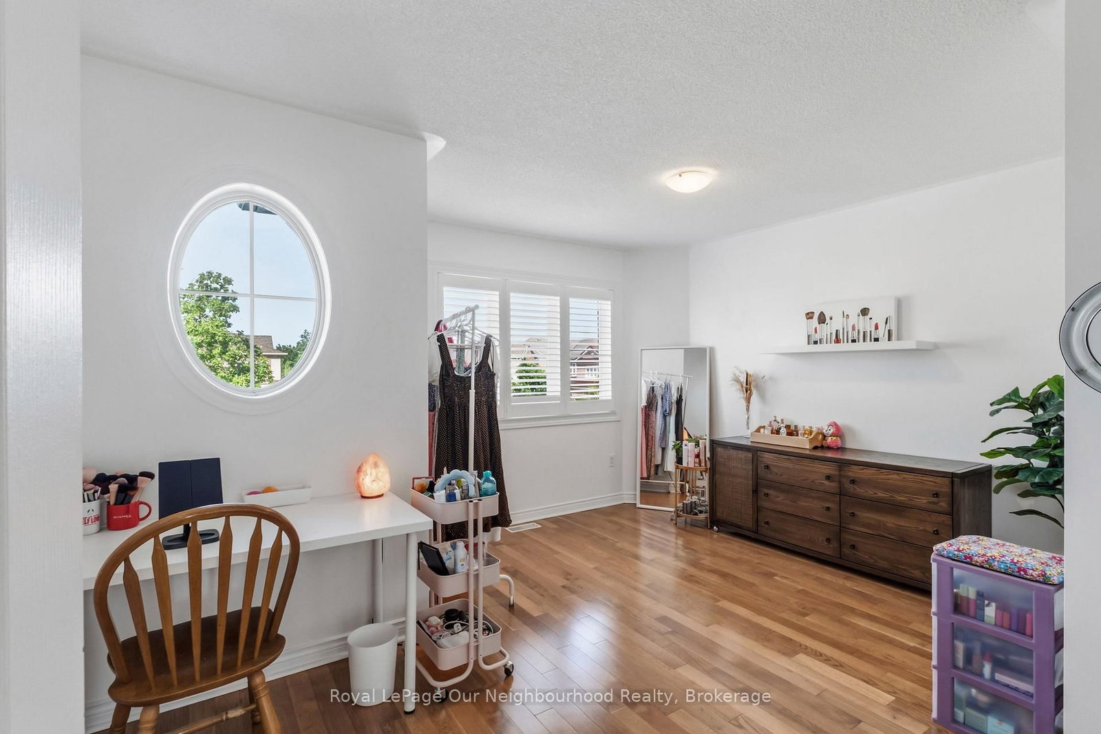 16 Nobbs Drive • Ajax, ON photo 16