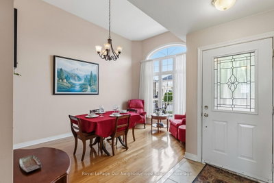 16 Nobbs Drive • Ajax, ON photo 3