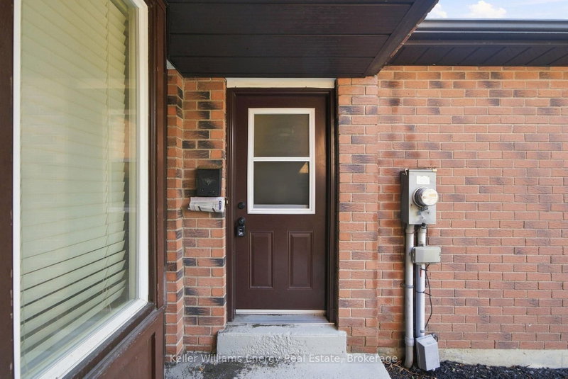 105 - 700 Harmony Road N