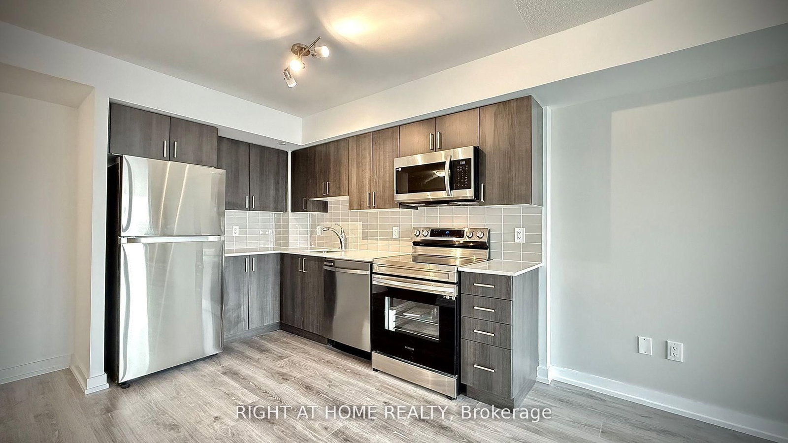 1480 Bayly Street W • #1202 • Pickering, ON photo 5