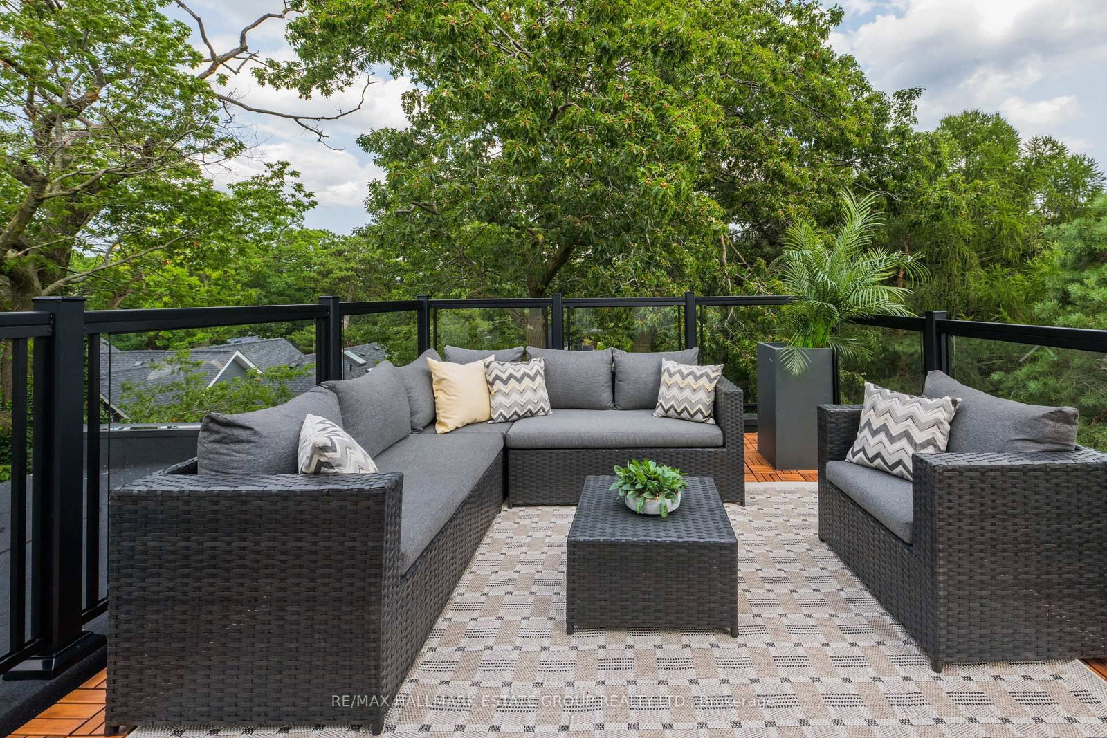 1 Haig Avenue • Toronto, ON photo 38