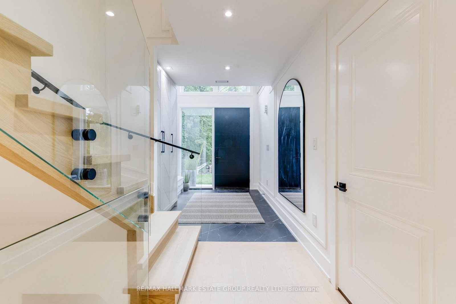 1 Haig Avenue • Toronto, ON photo 4