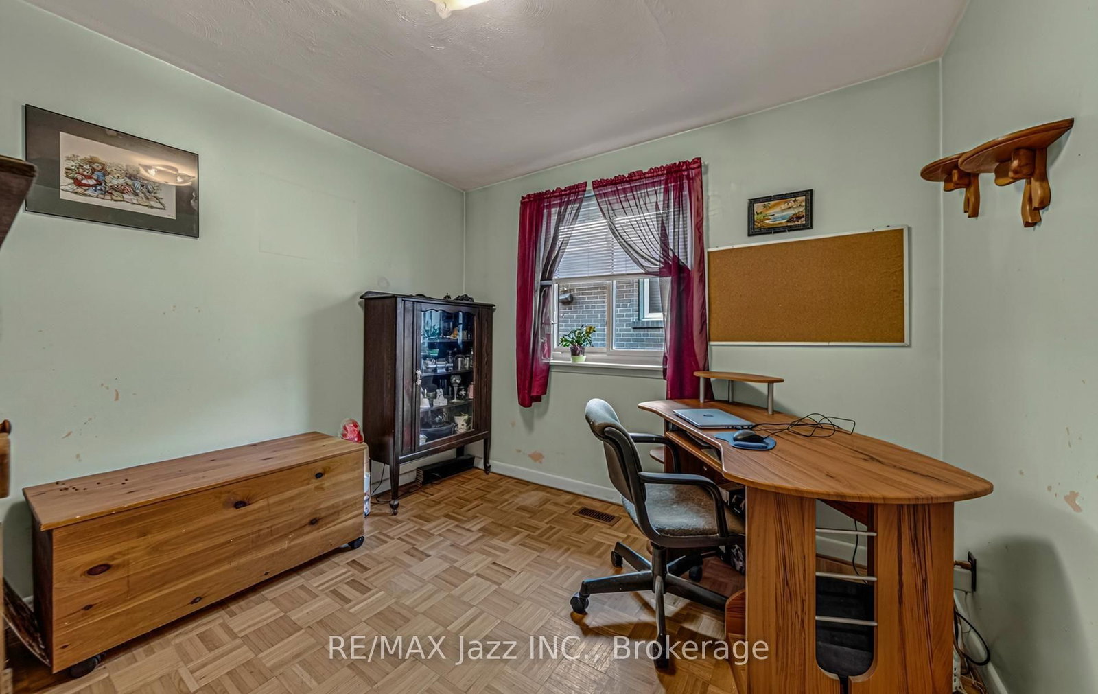 1481 Evangeline Drive • Oshawa, ON photo 11