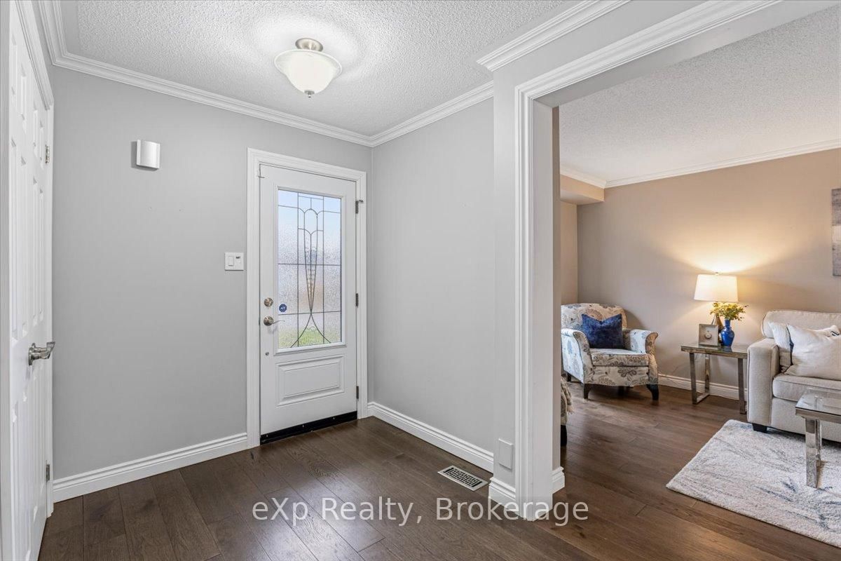 1067 Maury Crescent • Pickering, ON photo 4