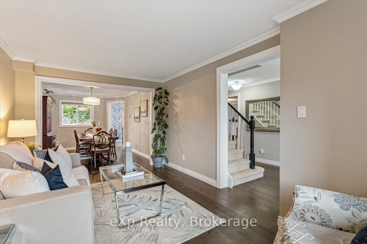 1067 Maury Crescent • Pickering, ON photo 8