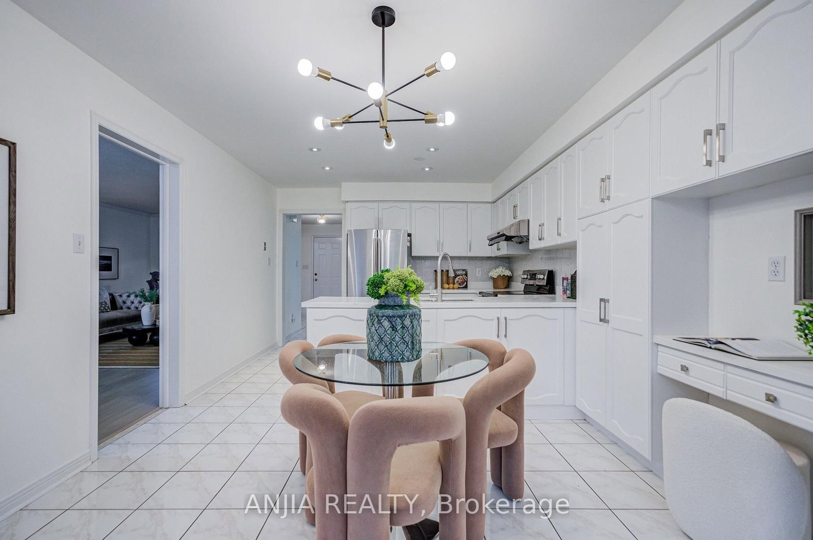 31 Shallowford Court • Toronto, ON photo 21