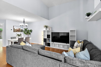 47 Willey Drive • Clarington, ON photo 4