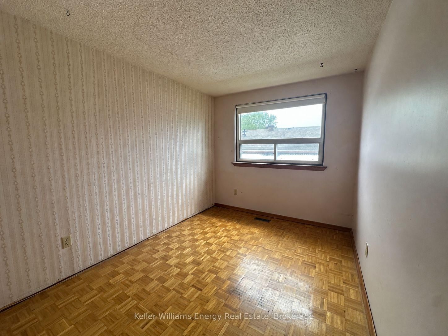 252 Keewatin Street S • Oshawa, ON photo 21