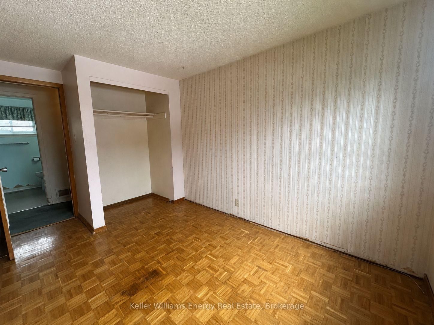 252 Keewatin Street S • Oshawa, ON photo 22