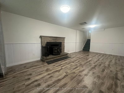 252 Keewatin Street S • Oshawa, ON photo 6
