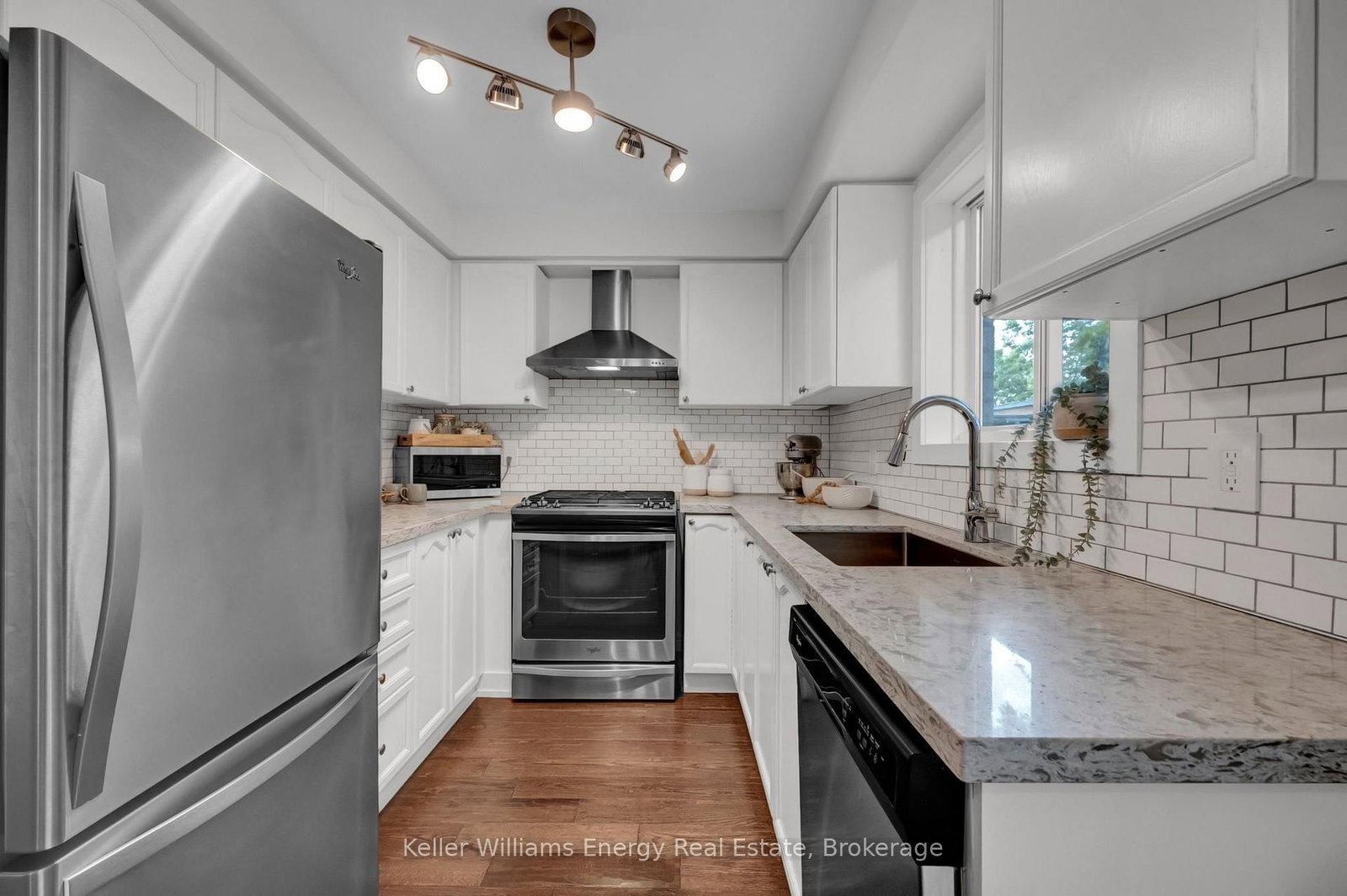 4 Primeau Avenue • Whitby, ON photo 18