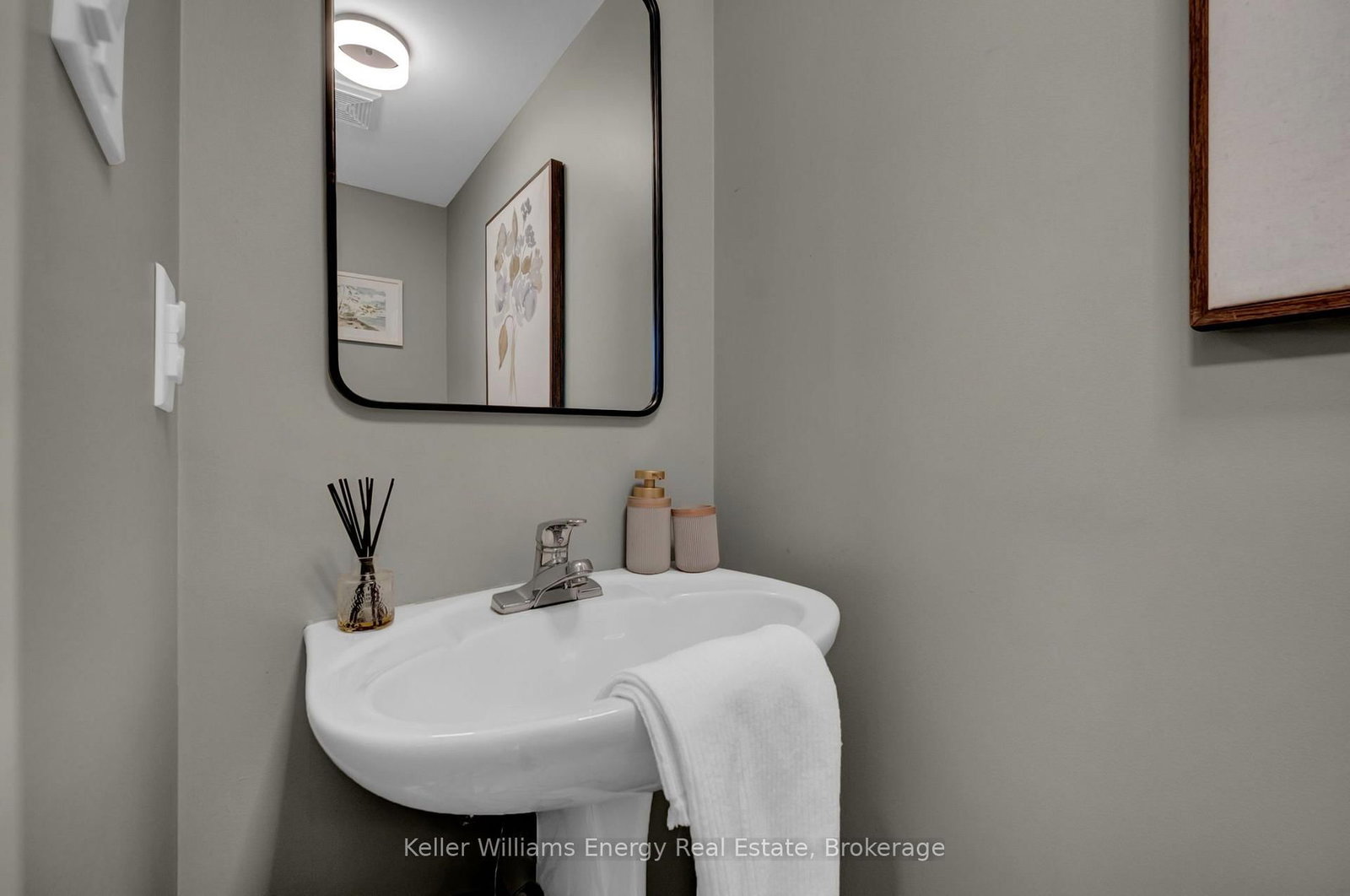 4 Primeau Avenue • Whitby, ON photo 24