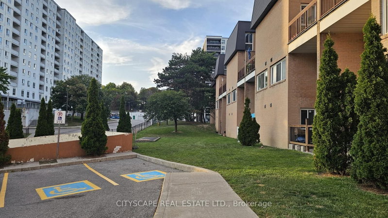 2096 - 100 Mornelle Court