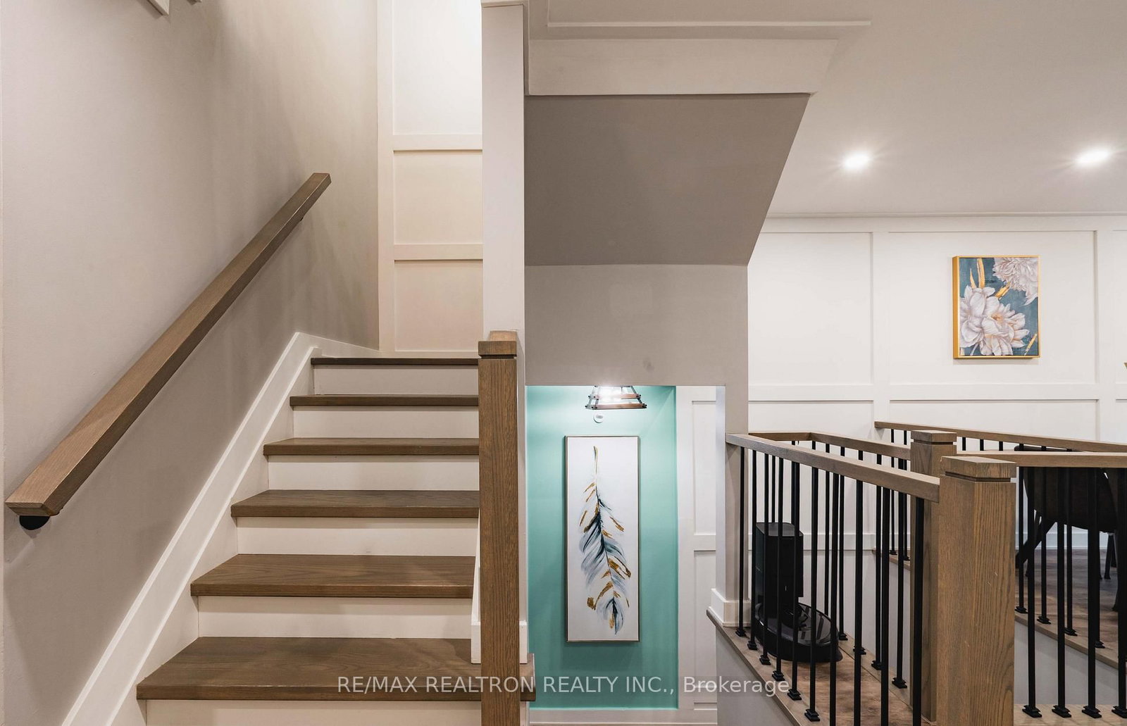 23 Pennefather Lane • Ajax, ON photo 18