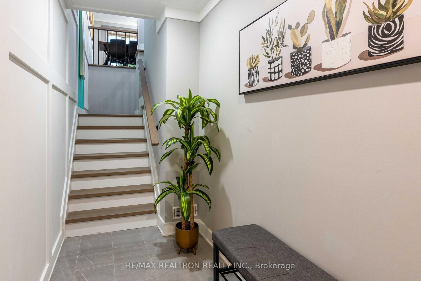 23 Pennefather Lane • Ajax, ON photo 3