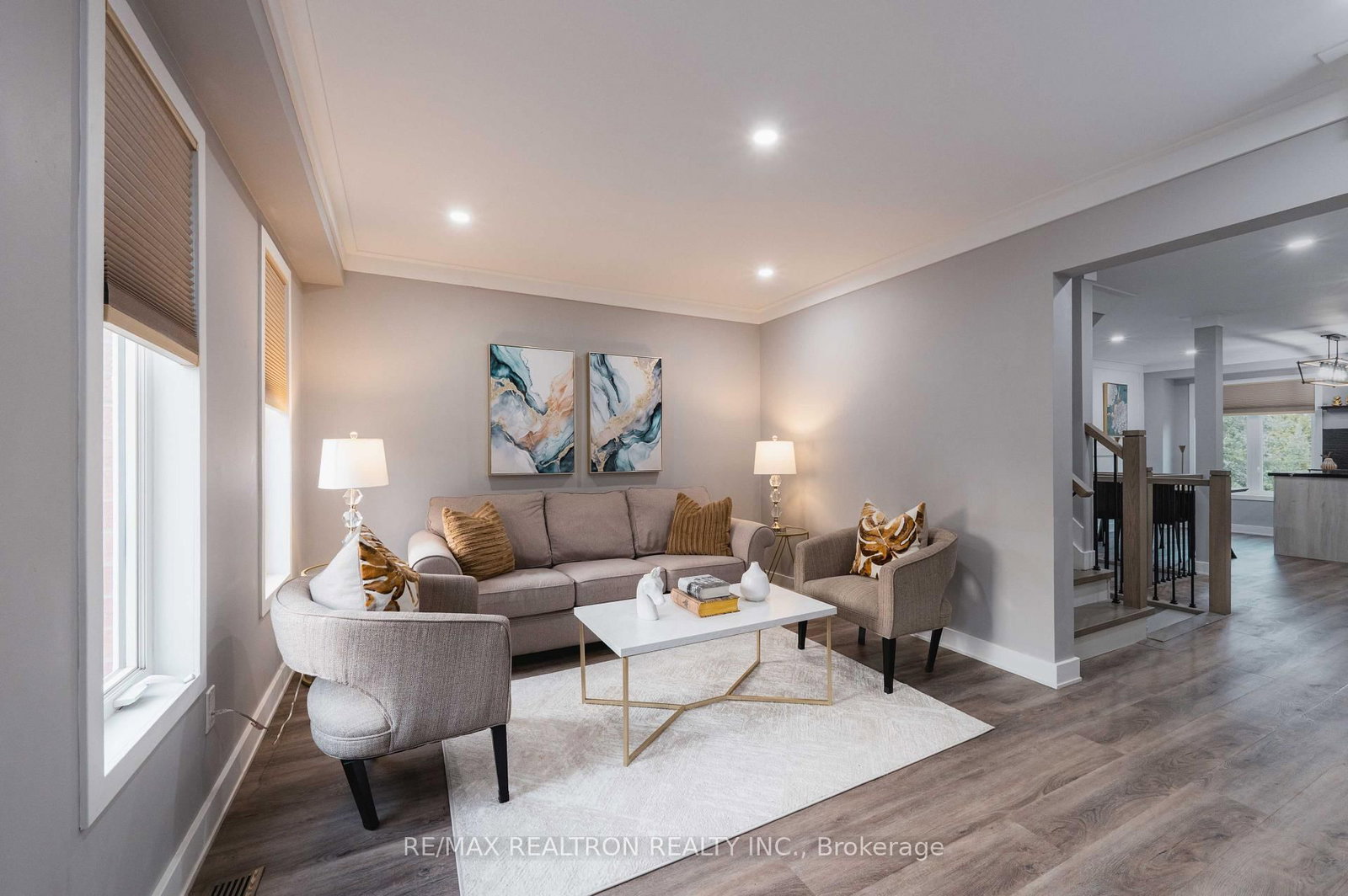 23 Pennefather Lane • Ajax, ON photo 4