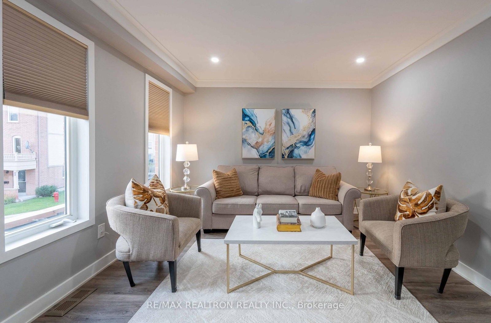 23 Pennefather Lane • Ajax, ON photo 5