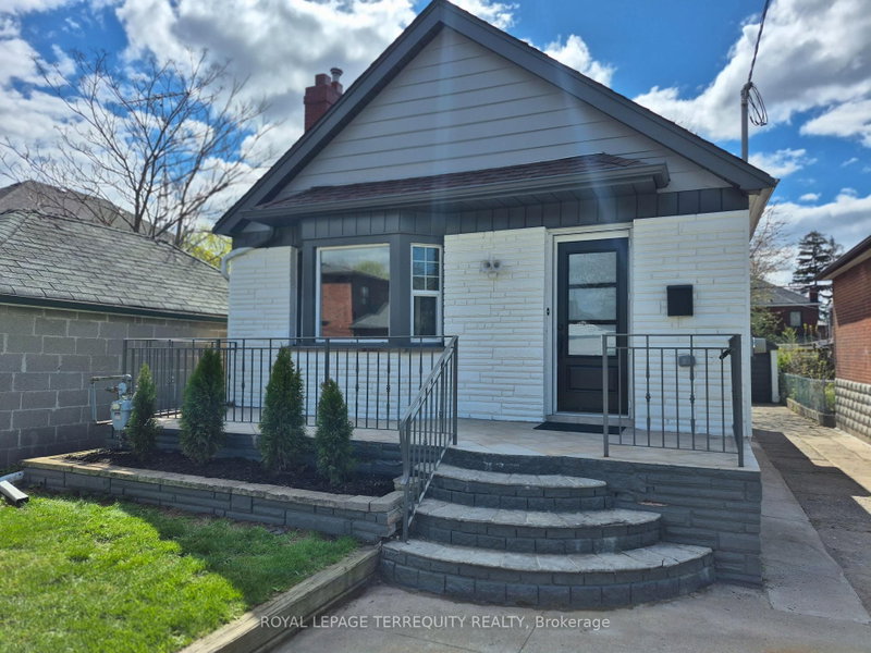 40 Leroy Avenue